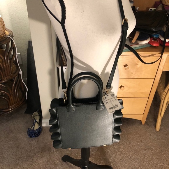 🌹ZARA GREEN CROSSBODY & HANDBAG SUPER CUTE🌹 - Picture 4 of 15